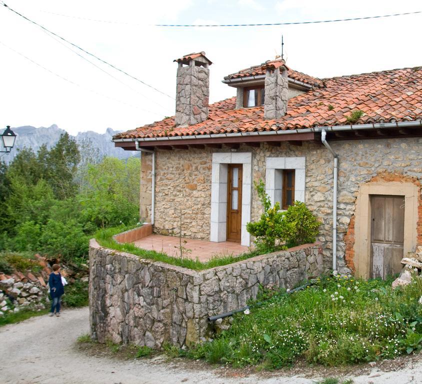 Gasthaus El Patin De Monchu Pandiello Exterior foto